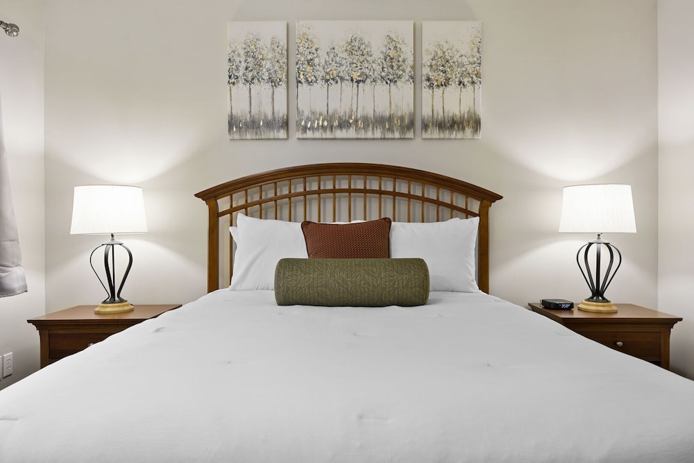 Luxury Condo photo 1