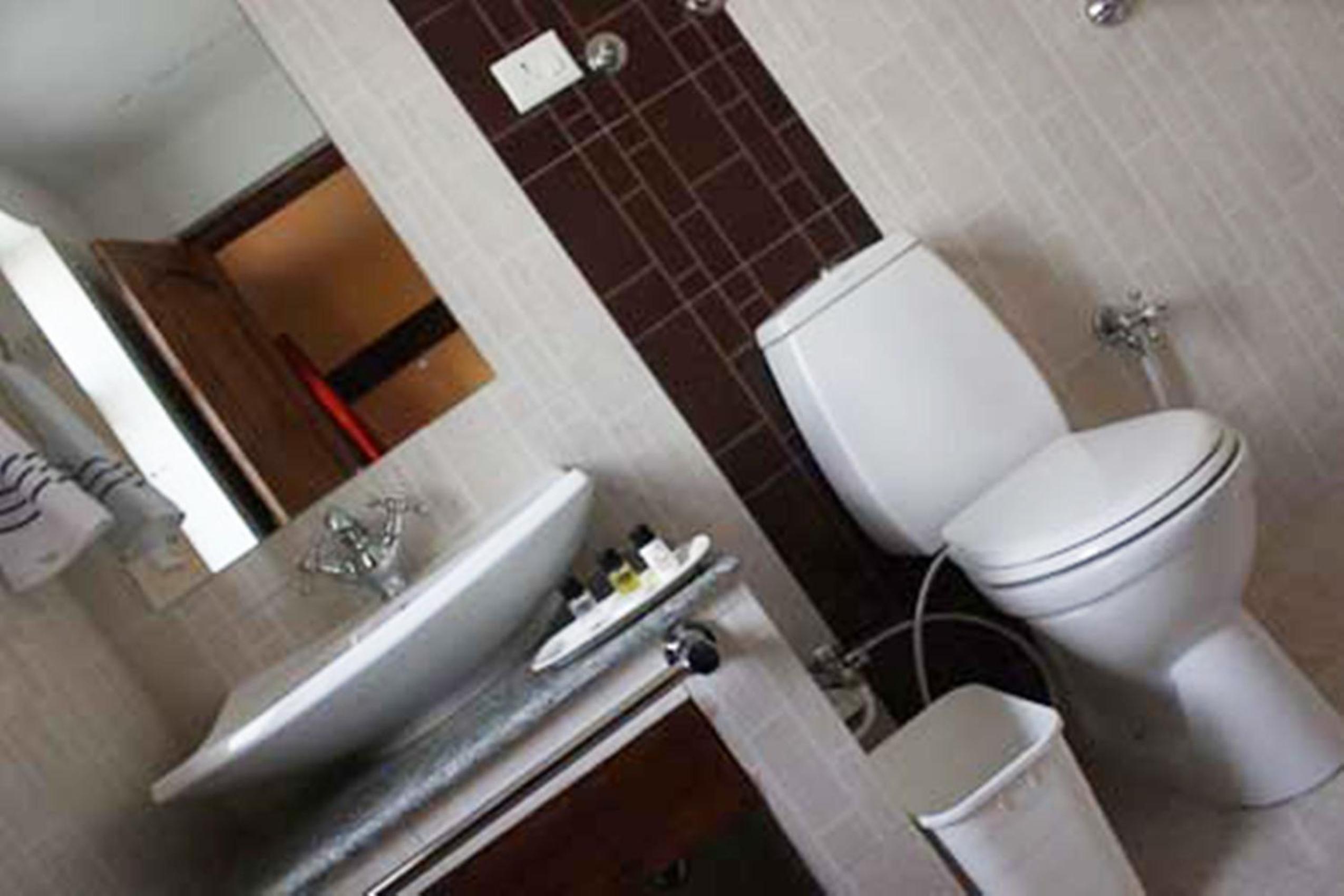 Suite (2 Adults) photo 2