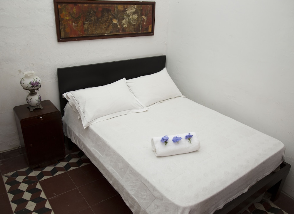 Basic Double Room, 1 Double Bed, Non Smoking, Garden View photo 1
