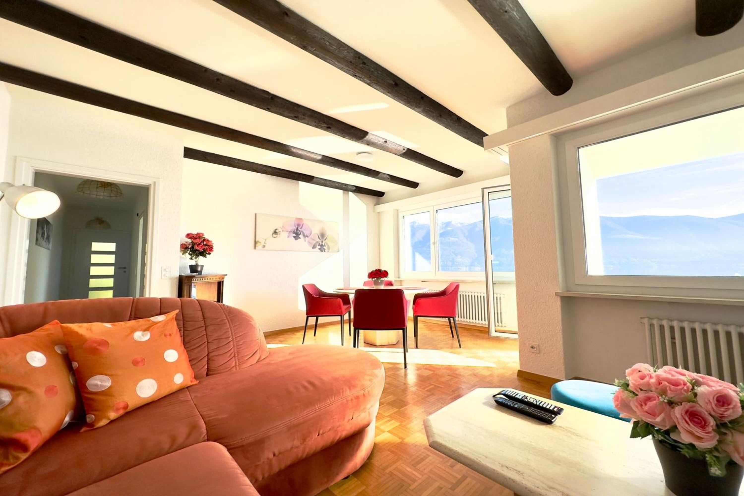 Apartment photo 1