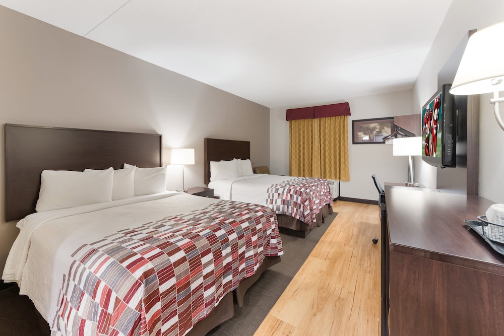 Deluxe Room, 2 Queen Beds, Non Smoking