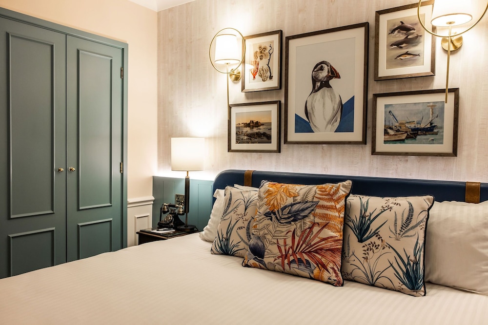 Classic Double or Twin Room, Sea View - Photo 2