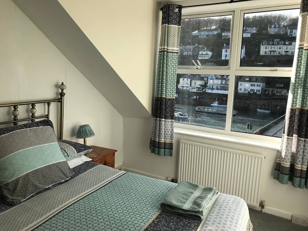 Standard Double Room, Ensuite (Front Room) photo 2