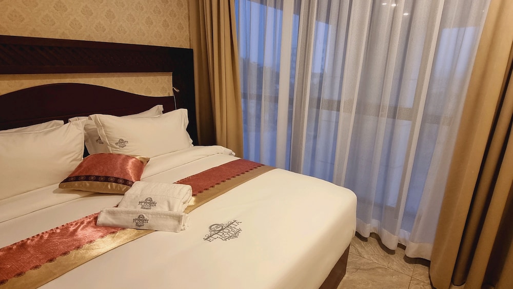 Superior Suite - Photo 1