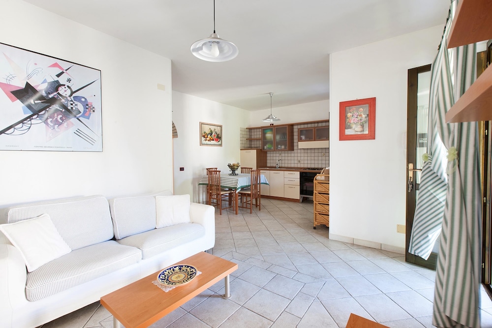 Villa, 2 Bedrooms photo 2