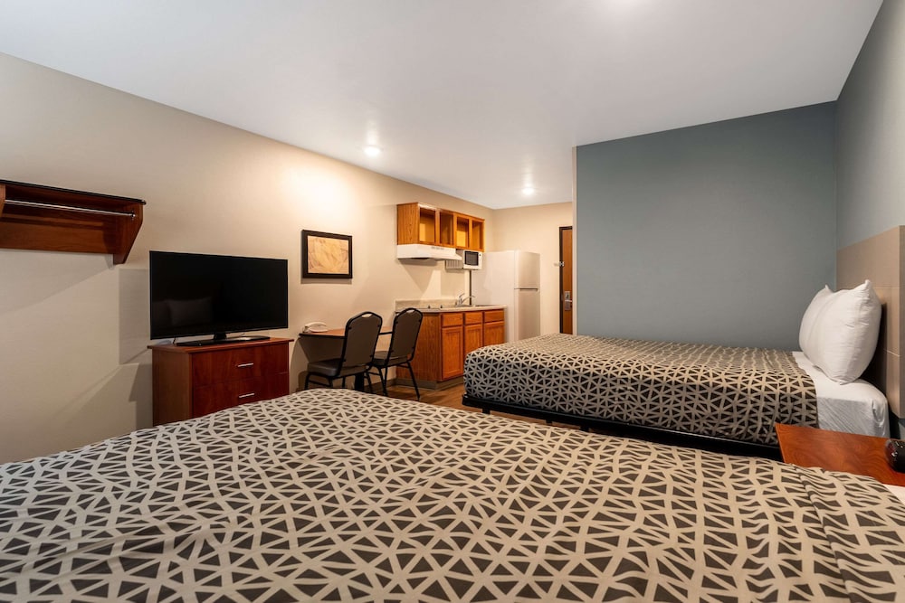 Standard Room, 2 Double Beds, Non Smoking photo 1