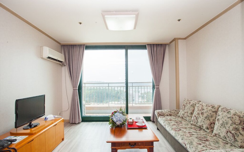 Gold Suite A photo 3
