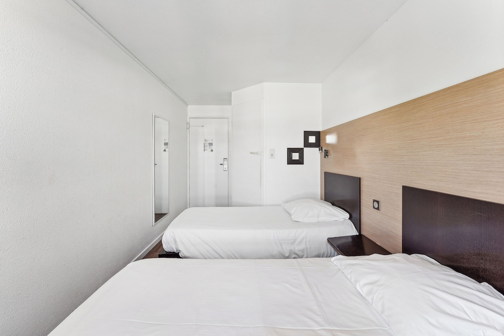 Economy Twin Room