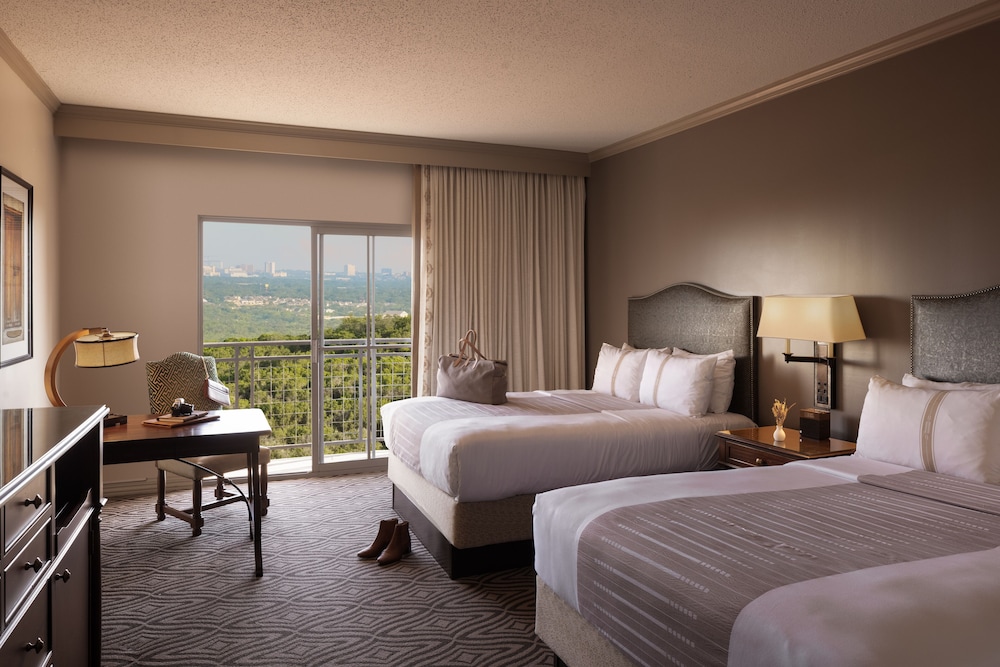 Deluxe Room, 2 Queen Beds, City View (Hill Country Or City View)