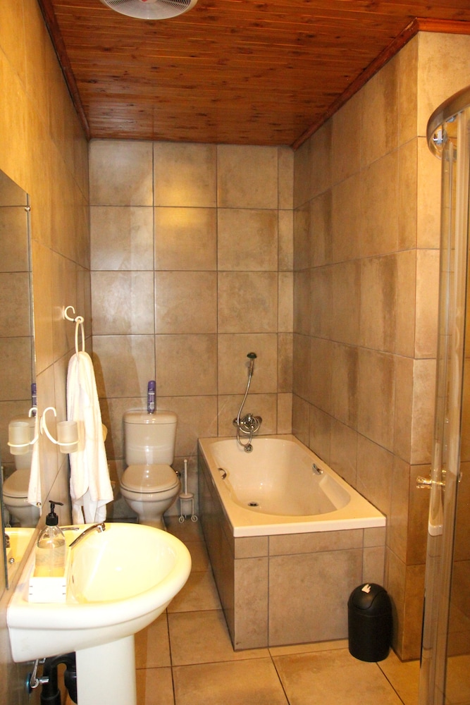 Business Room photo 3