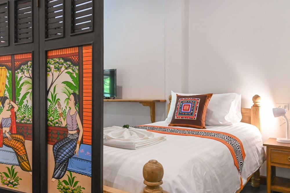 Deluxe Double Room - Photo 10