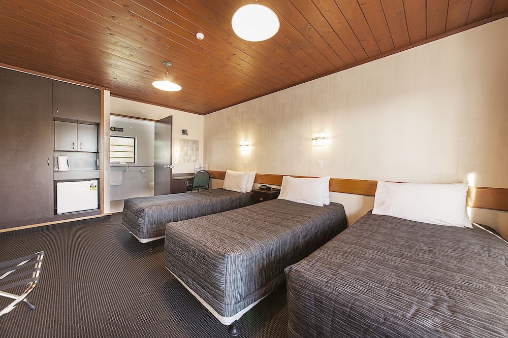 Triple Room, 3 Twin Beds photo 1