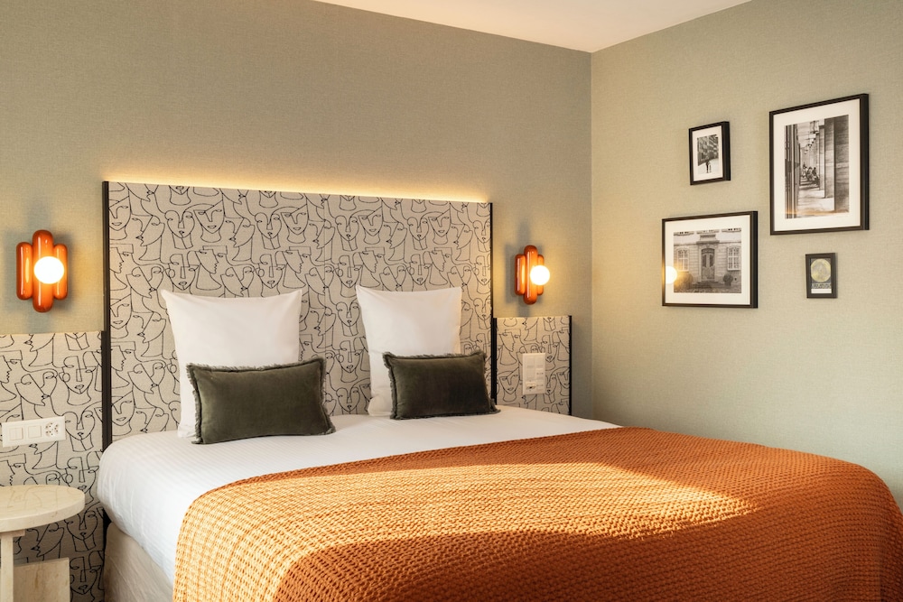 Deluxe Double Room - Photo 10