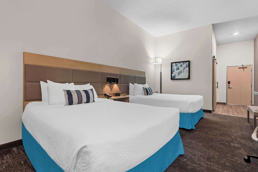 Standard Room, 2 Queen Beds, Accessible, Refrigerator & Microwave - Photo 8