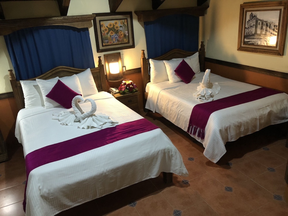 City Quadruple Room, 2 Double Beds photo 1