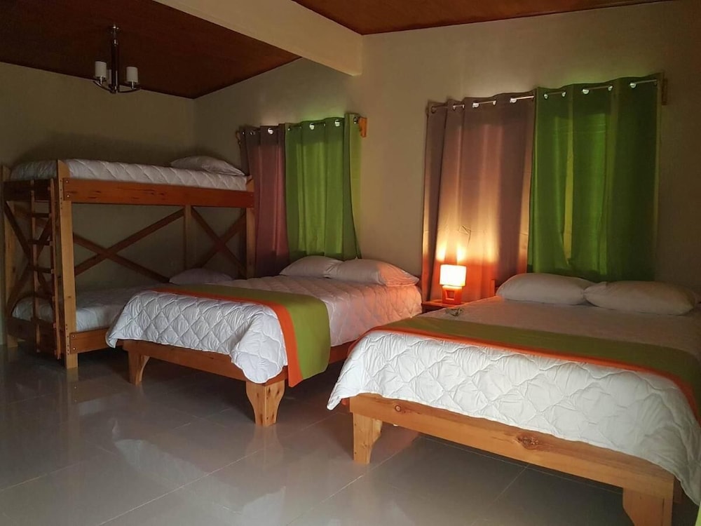 Familienzimmer, 1 Schlafzimmer, eigenes Badezimmer, Bergblick