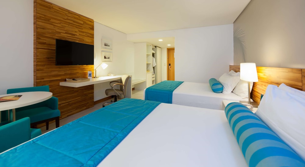 Suite, 1 King Bed, Non Smoking, Oceanfront