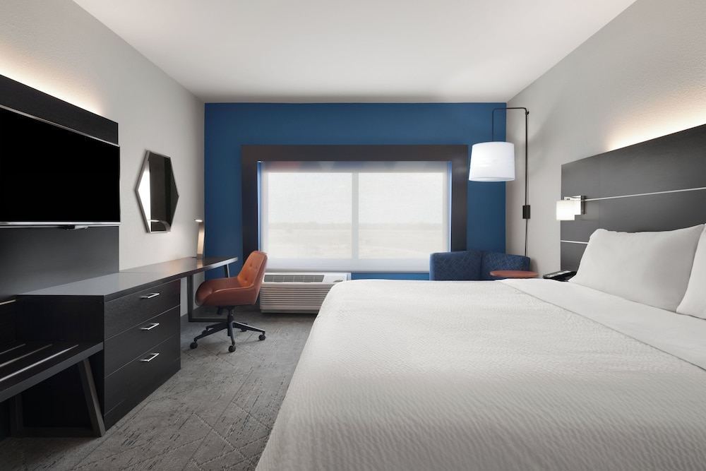 Suite, 1 King Bed with Sofa bed, Accessible (Communications) photo 2