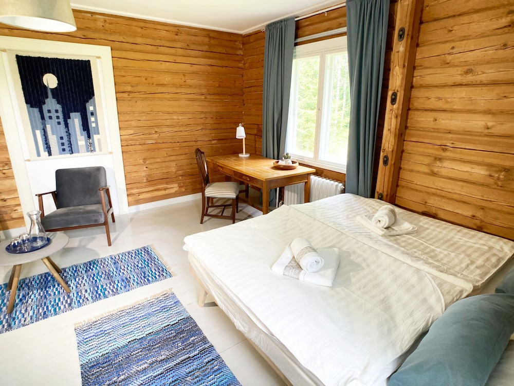 Tuohi Double/Twin Room, Shared Bathroom photo 3