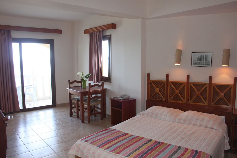 Standard Triple Room photo 1