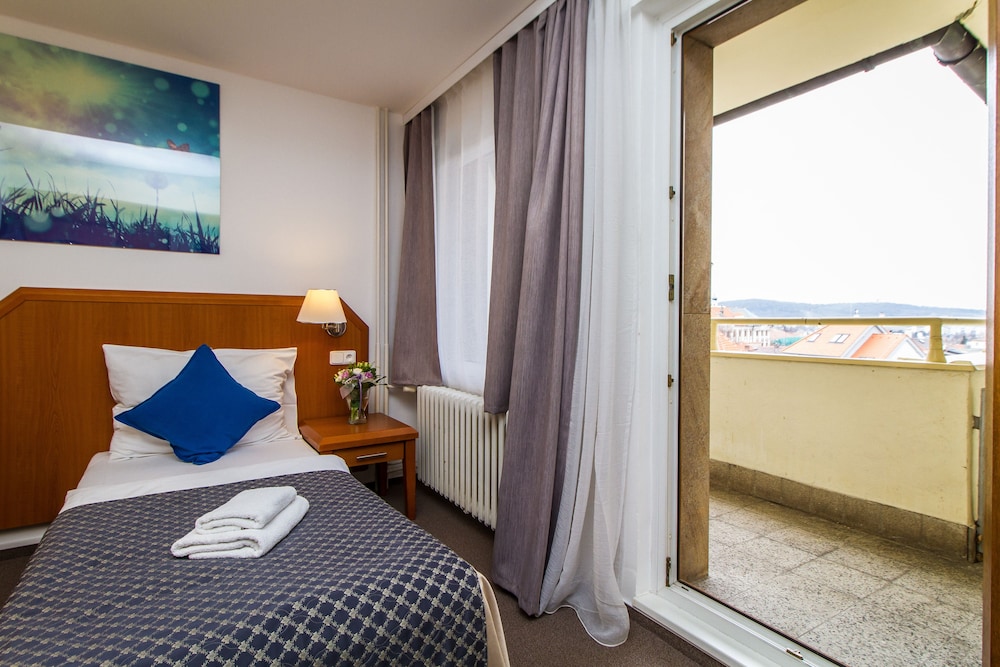 Standard Single Room photo 3