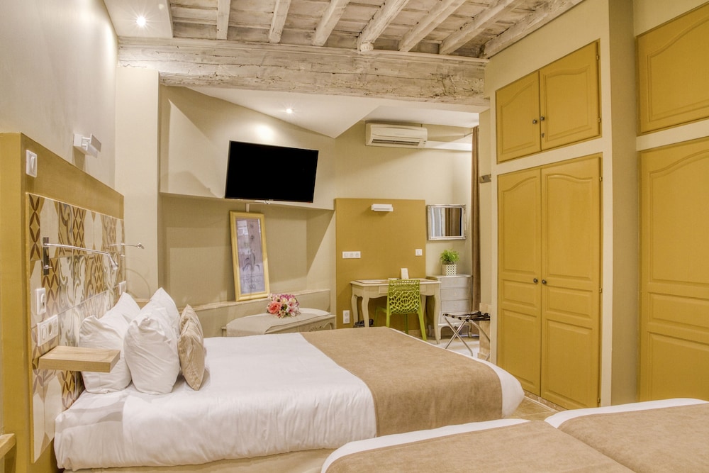 Comfort Quadruple Room