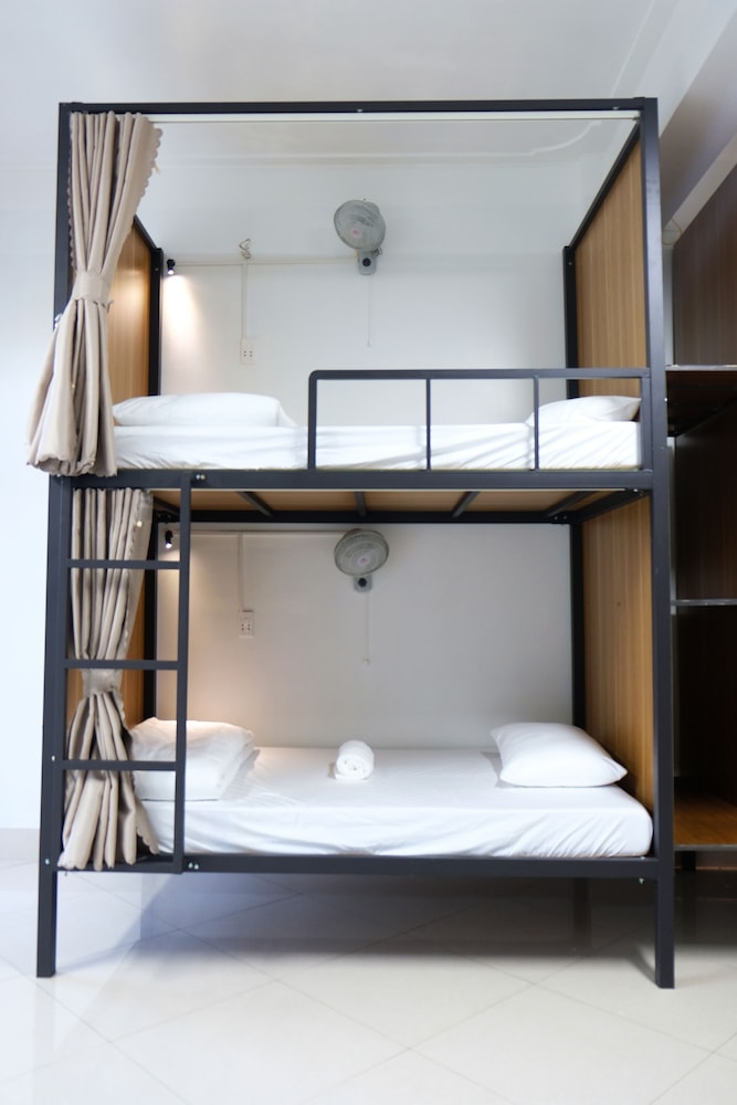 Standard Shared Dormitory, Balcony, City View photo 1