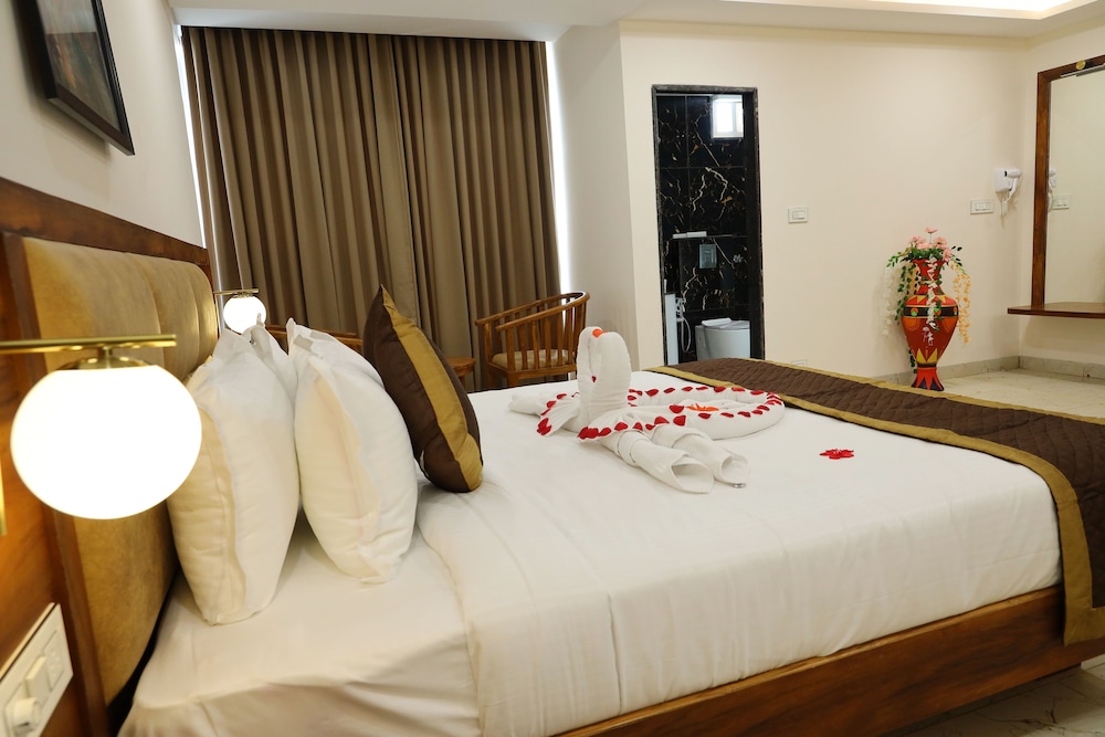 Deluxe Room - Photo 4