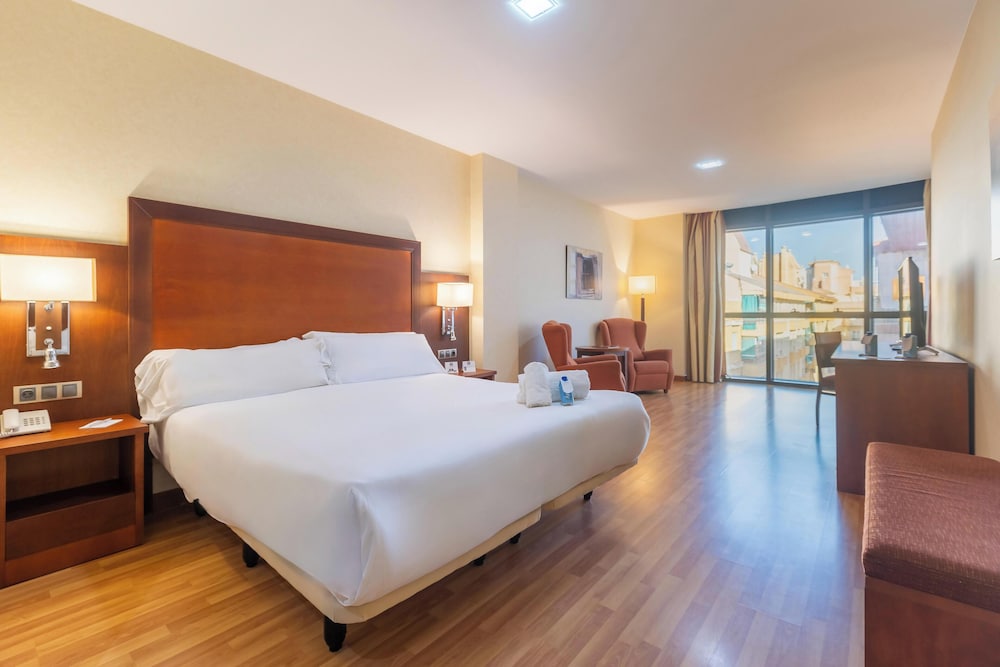 Double Or Twin Room - Photo 1