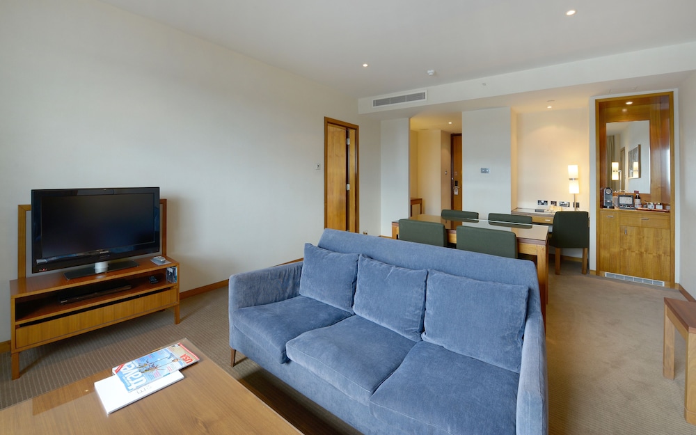 Suite, 1 Bedroom photo 3