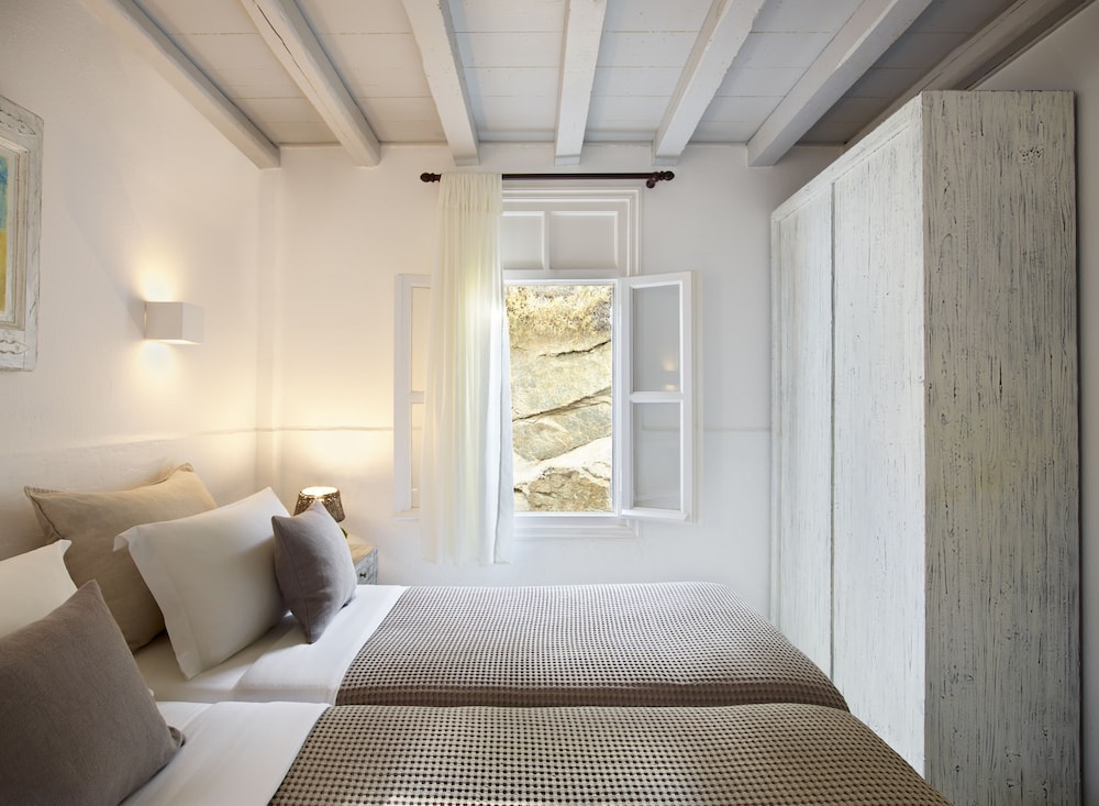 Majore Two Bedroom House Sea View