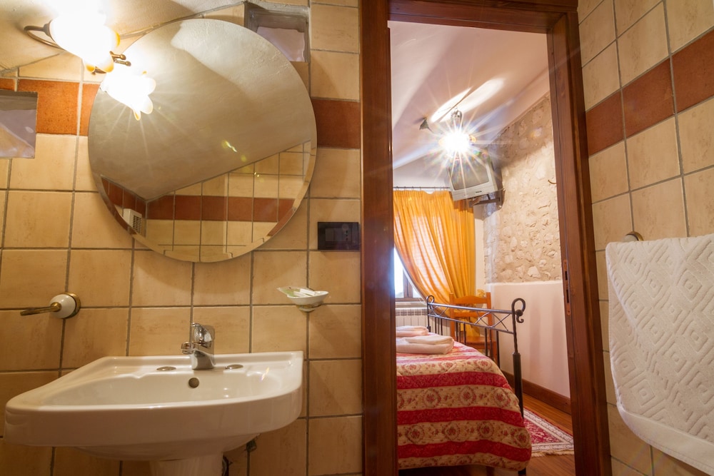 Junior Double Room, Tower photo 2