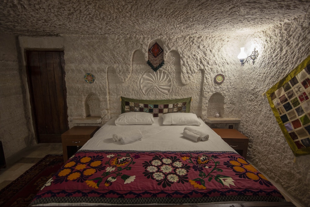 Honeymoon Double Room, 1 Bedroom, Pool View, Garden Area photo 1