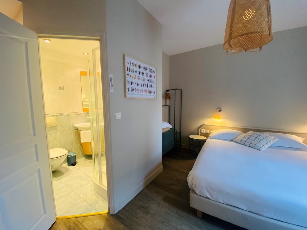 Superior Double Room - Photo 2