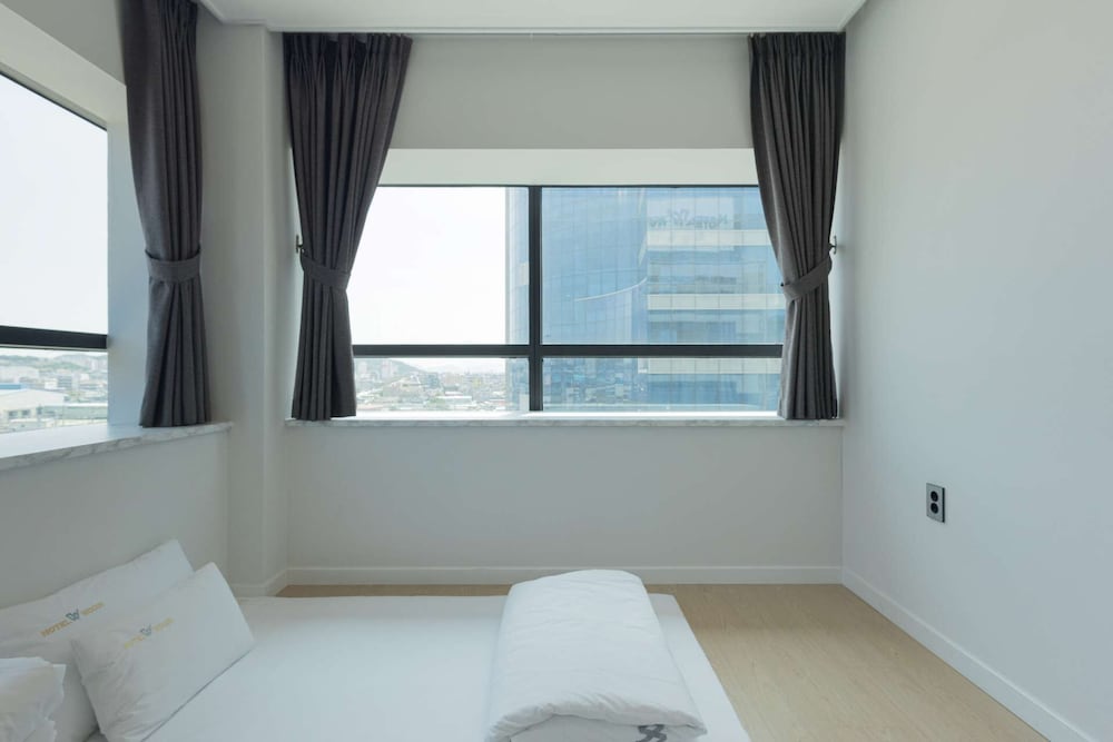 Royal Suite - Photo 11