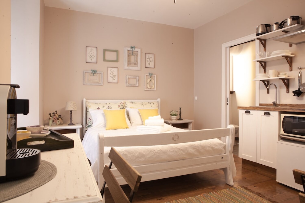 Studio Suite (Lavender)