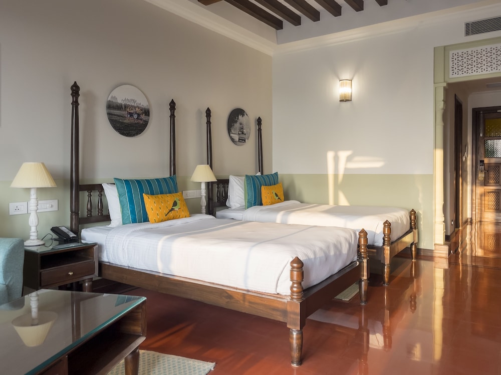 Premium Room, Non Smoking, Pool View photo 3
