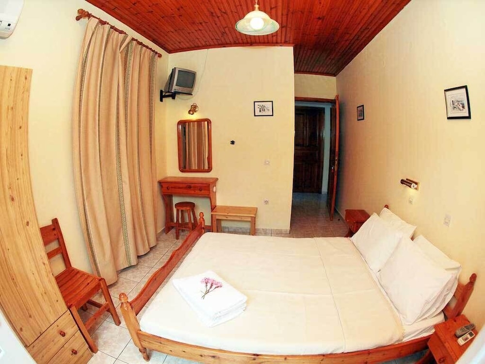 Economy Double or Twin Room - Photo 1