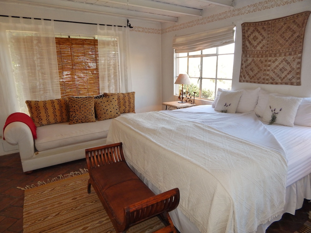 Master suite photo 2