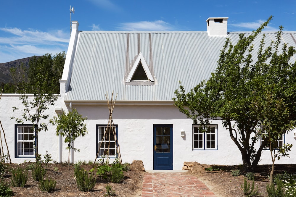 Mezzanine Cottages