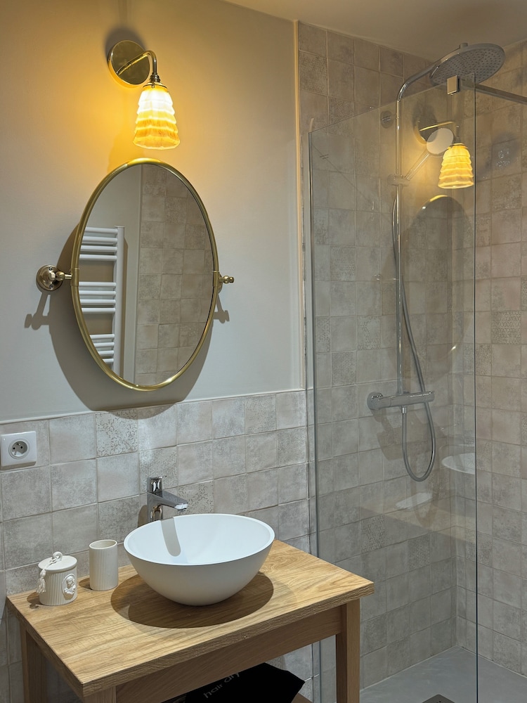 Traditional Suite