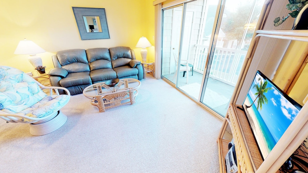 Condo, 2 Bedrooms