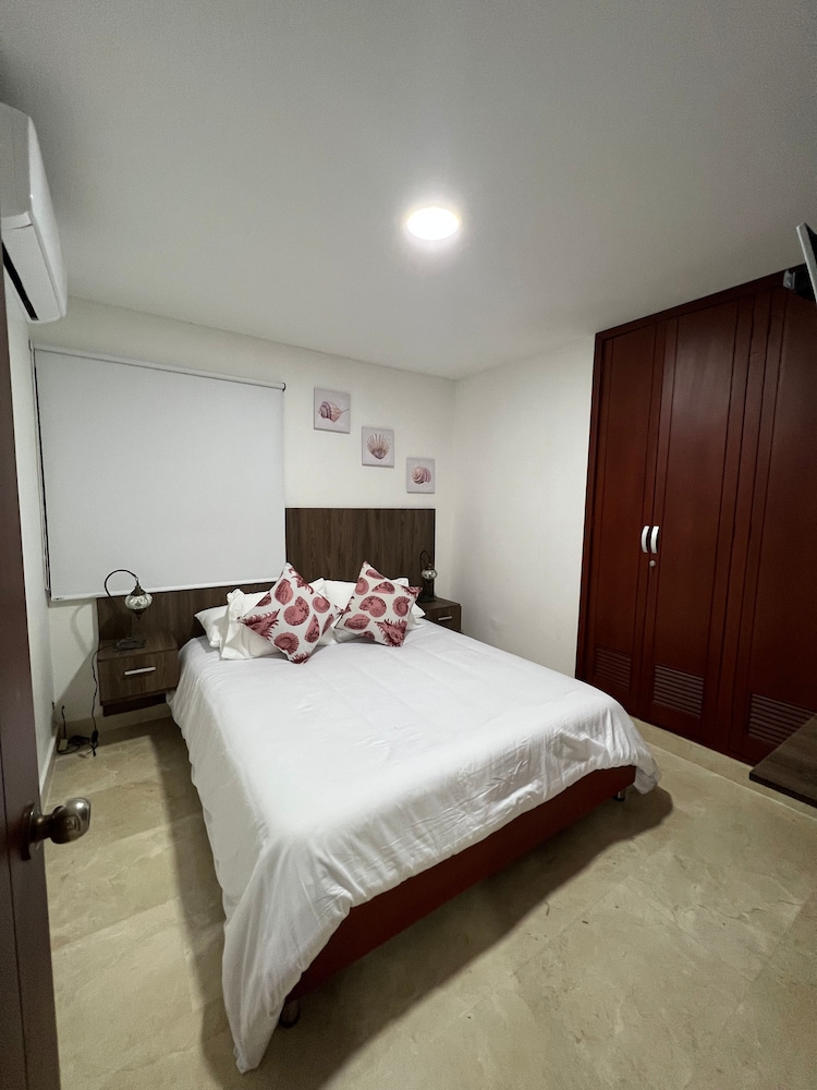 Family Quadruple Room, 2 Double Beds, Garden View