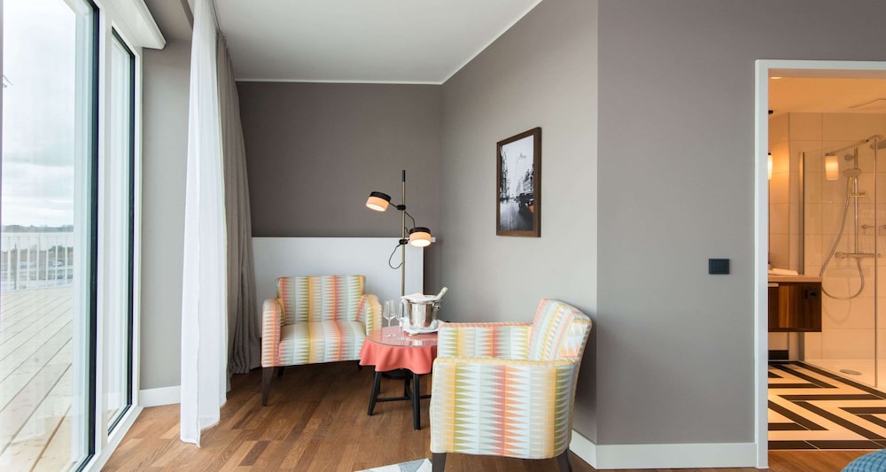Junior Suite, 1 Double Bed, Balcony photo 2