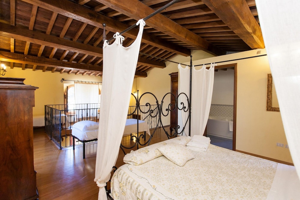Grand Villa