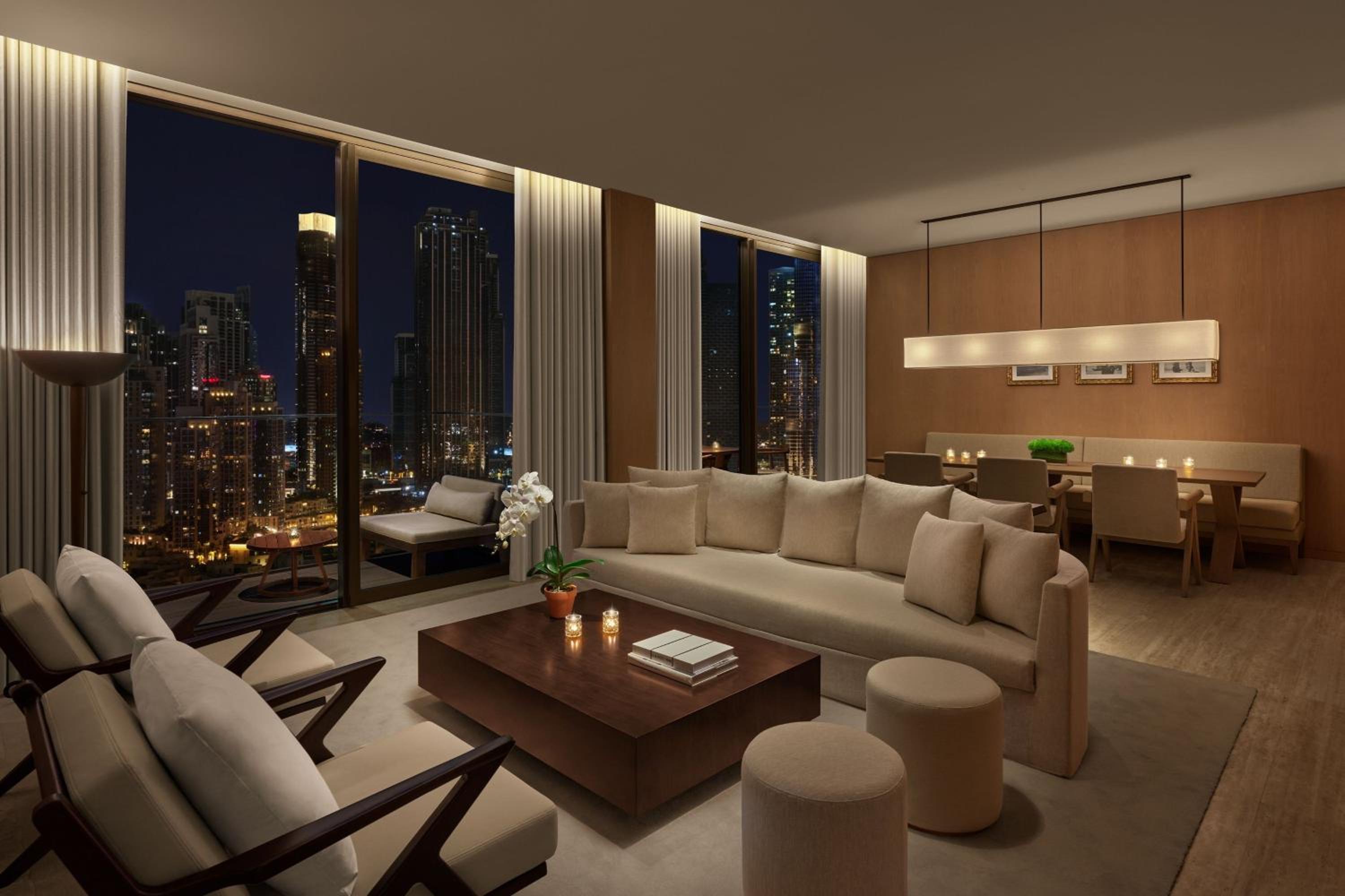 Premier One-Bedroom King Suite With Kitchen, Balcony And Burj Khalifa View thumbnail 6