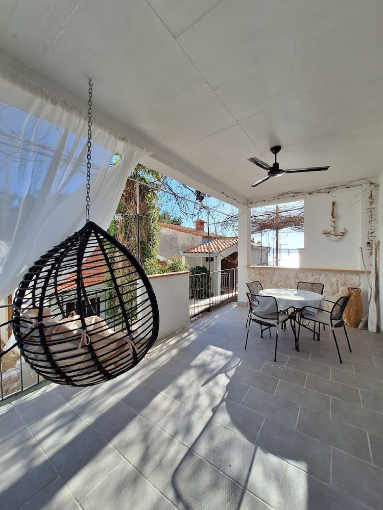 Apartment (Two Bedroom Apartment with Terrace)