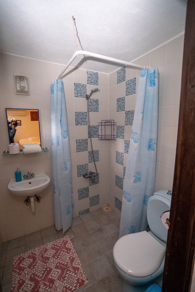 Standard Room photo 3