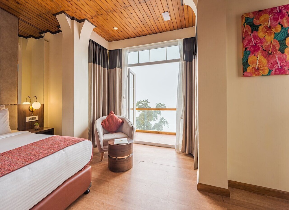Premium view Room with Balcony photo 3