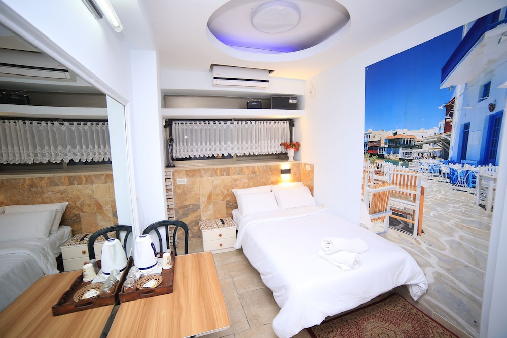 Business Room, 1 Bedroom, Non Smoking, Garden View photo 2